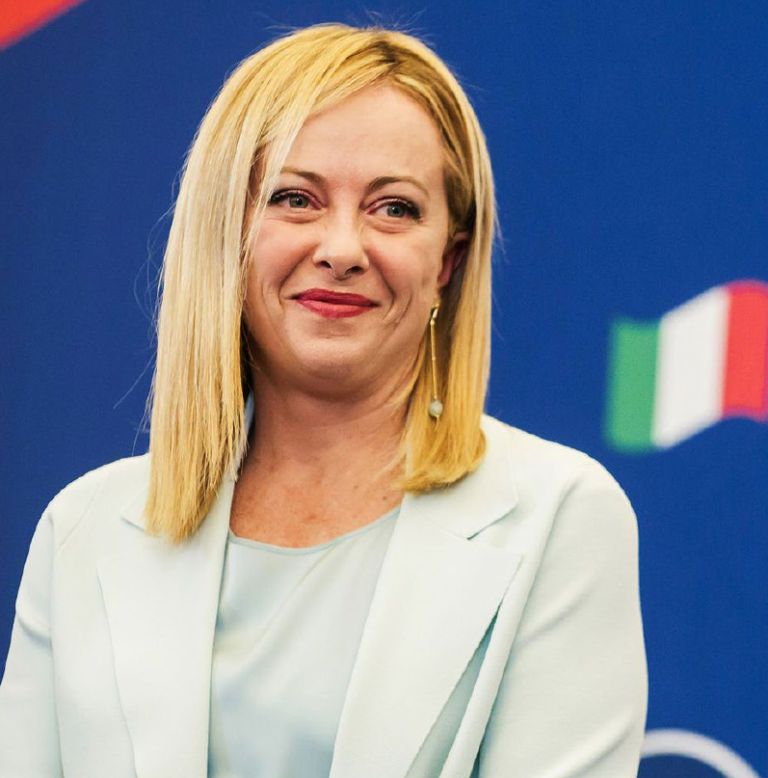 What's New In Italy magazine cover, November 2022 edition